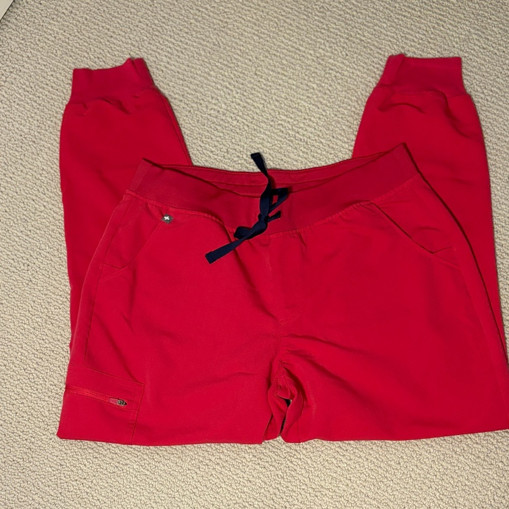 FIGS Zamora Jogger Scrub Pant in Ultra Rose